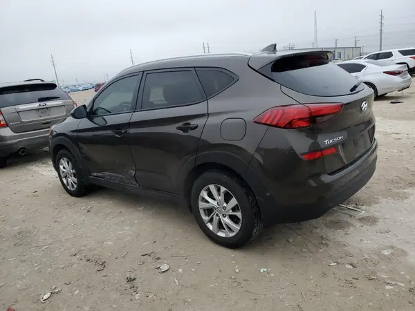 KM8J33A45KU985739 2019 HYUNDAI TUCSON - Image 2