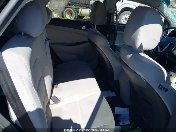 KM8J33A45LU095338 2020 HYUNDAI TUCSON - Image 8