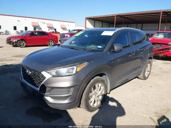 KM8J33A45LU098045 2020 HYUNDAI TUCSON - Image 2