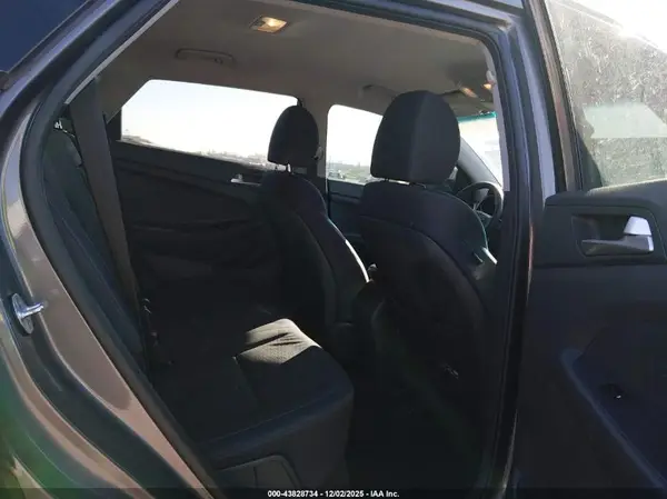 KM8J33A45LU098045 2020 HYUNDAI TUCSON - Image 8