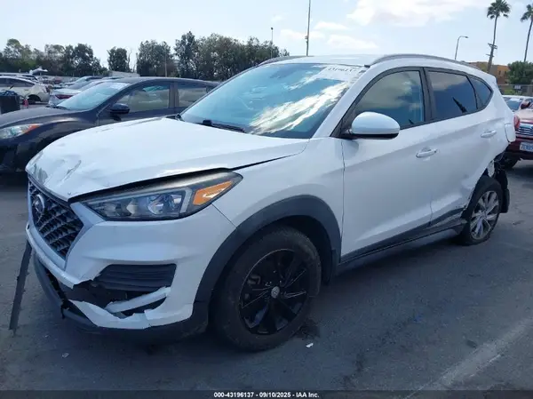 KM8J33A45LU114342 2020 HYUNDAI TUCSON - Image 2