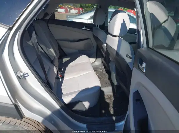KM8J33A45LU131657 2020 HYUNDAI TUCSON - Image 8
