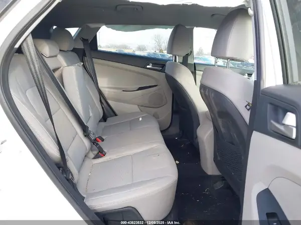 KM8J33A45LU134655 2020 HYUNDAI TUCSON - Image 8