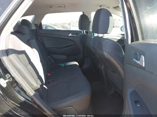 KM8J33A45LU165954 2020 HYUNDAI TUCSON - Image 8