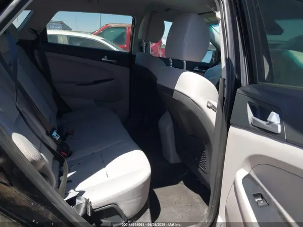 KM8J33A45LU276410 2020 HYUNDAI TUCSON - Image 8