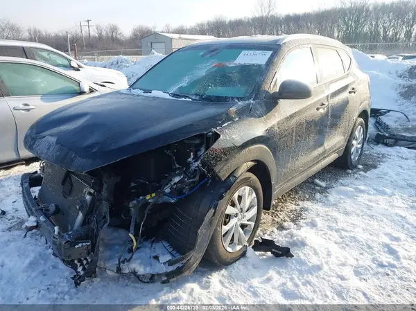 KM8J33A45MU300402 2021 HYUNDAI TUCSON - Image 2