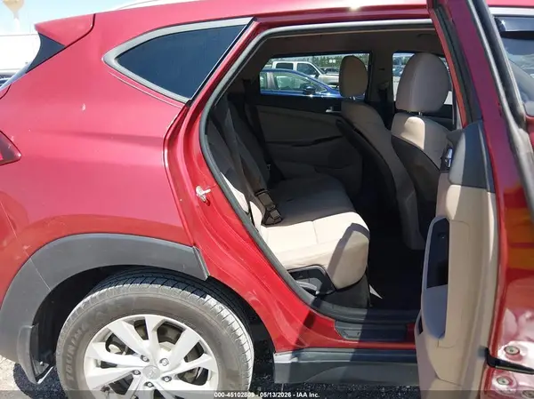 KM8J33A45MU327907 2021 HYUNDAI TUCSON - Image 8