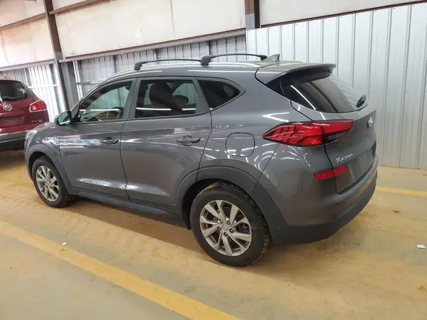 KM8J33A45MU328250 2021 HYUNDAI TUCSON - Image 2