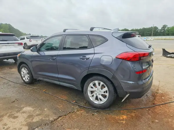 KM8J33A45MU389081 2021 HYUNDAI TUCSON - Image 2