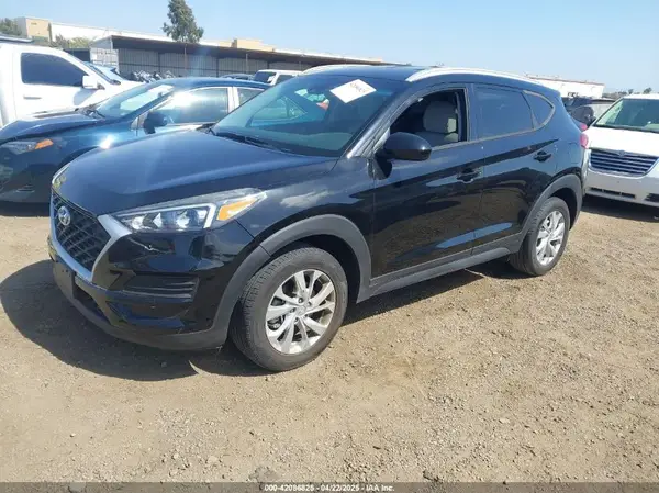KM8J33A45MU391039 2021 HYUNDAI TUCSON - Image 2