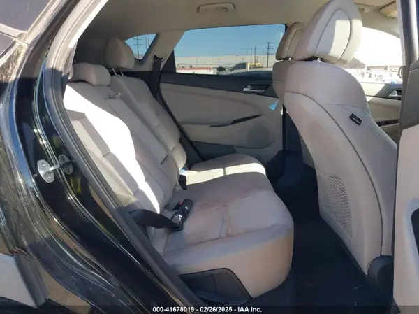 KM8J33A46GU028429 2016 HYUNDAI TUCSON - Image 8