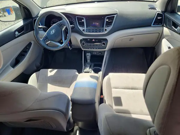 KM8J33A46GU060183 2016 HYUNDAI TUCSON - Image 8
