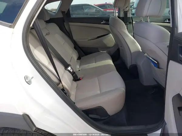 KM8J33A46GU082491 2016 HYUNDAI TUCSON - Image 8