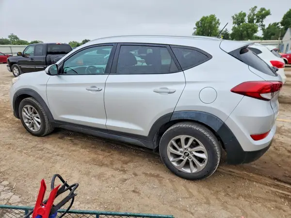 KM8J33A46GU100651 2016 HYUNDAI TUCSON - Image 2