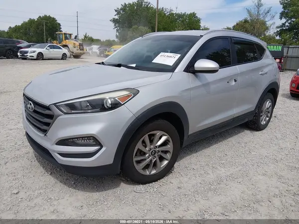 KM8J33A46GU109897 2016 HYUNDAI TUCSON - Image 2