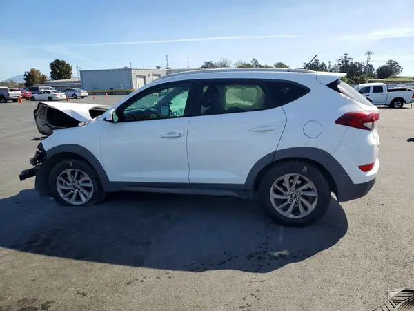 KM8J33A46GU114923 2016 HYUNDAI TUCSON - Image 2