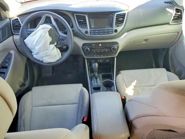 KM8J33A46GU114923 2016 HYUNDAI TUCSON - Image 8