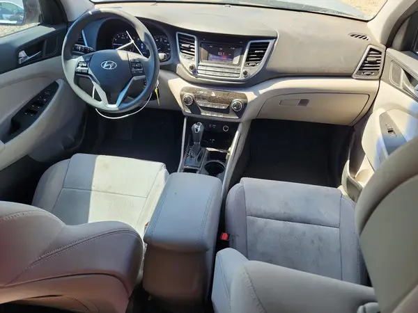 KM8J33A46GU139014 2016 HYUNDAI TUCSON - Image 8