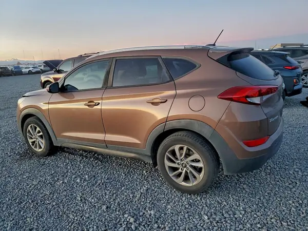 KM8J33A46GU166729 2016 HYUNDAI TUCSON - Image 2