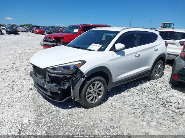 KM8J33A46GU196054 2016 HYUNDAI TUCSON - Image 2
