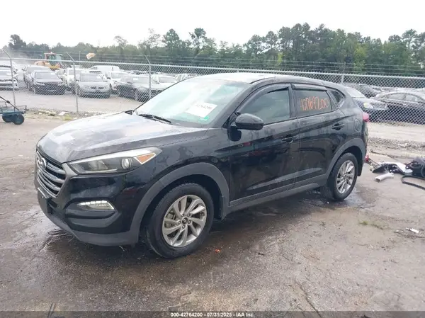 KM8J33A46GU230459 2016 HYUNDAI TUCSON - Image 2