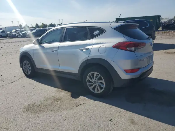 KM8J33A46GU233653 2016 HYUNDAI TUCSON - Image 2