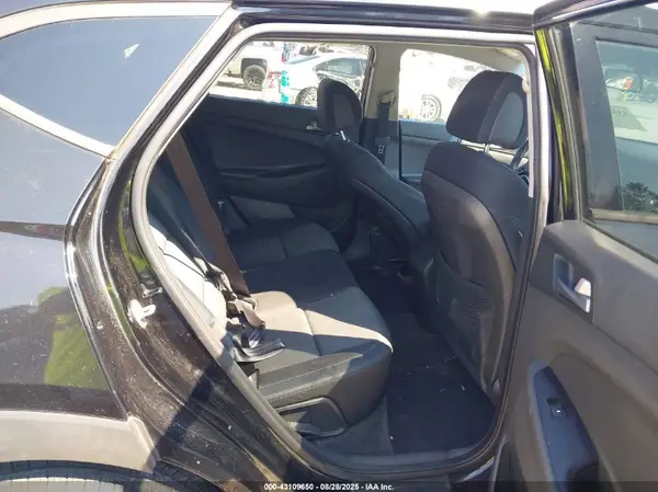 KM8J33A46GU237394 2016 HYUNDAI TUCSON - Image 8