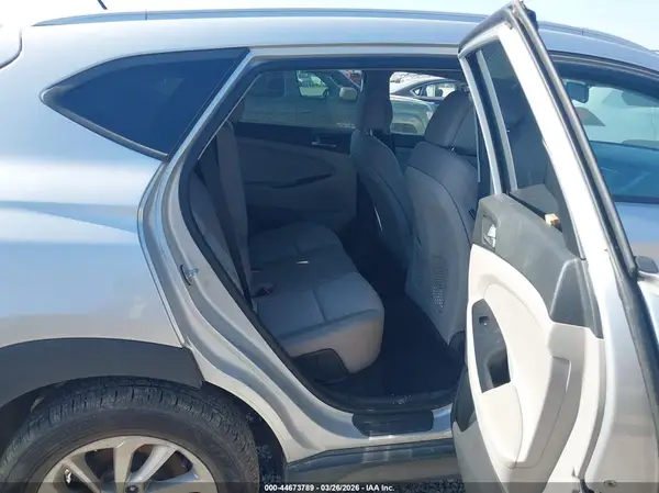 KM8J33A46GU251019 2016 HYUNDAI TUCSON - Image 8