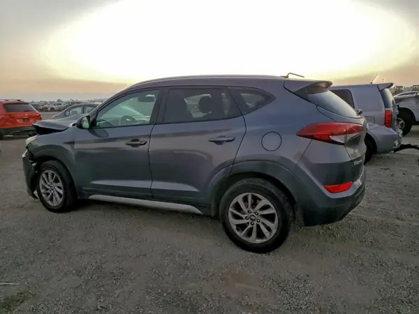 KM8J33A46HU275368 2017 HYUNDAI TUCSON - Image 2