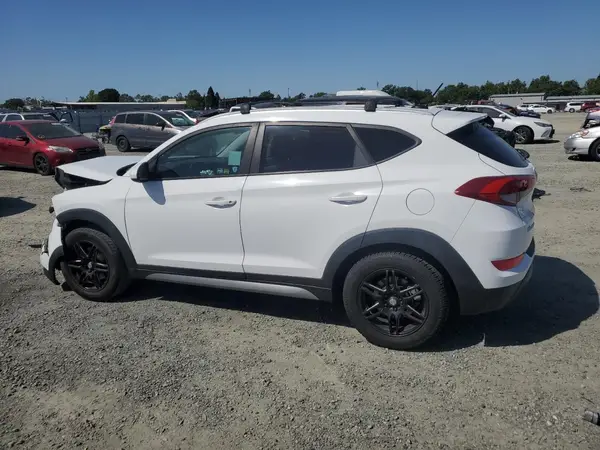 KM8J33A46HU297614 2017 HYUNDAI TUCSON - Image 2