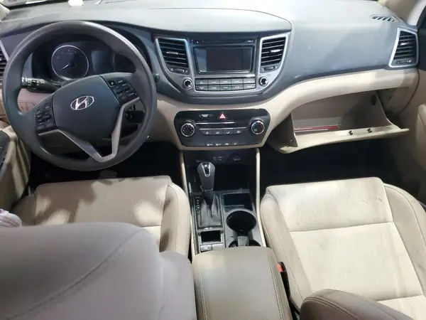 KM8J33A46HU331227 2017 HYUNDAI TUCSON - Image 8