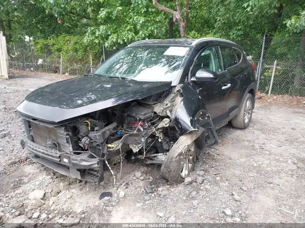 KM8J33A46HU337478 2017 HYUNDAI TUCSON - Image 2