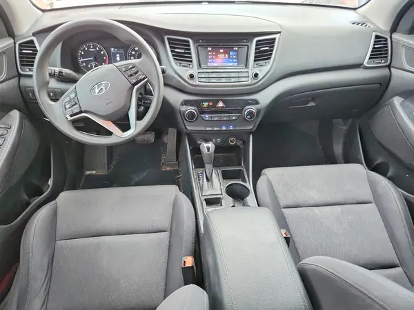 KM8J33A46HU341353 2017 HYUNDAI TUCSON - Image 8