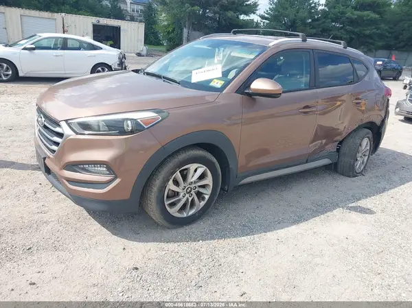 KM8J33A46HU345015 2017 HYUNDAI TUCSON - Image 2