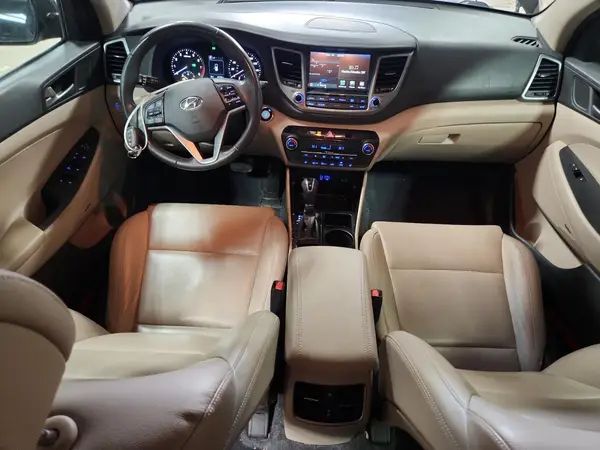 KM8J33A46HU369444 2017 HYUNDAI TUCSON - Image 8