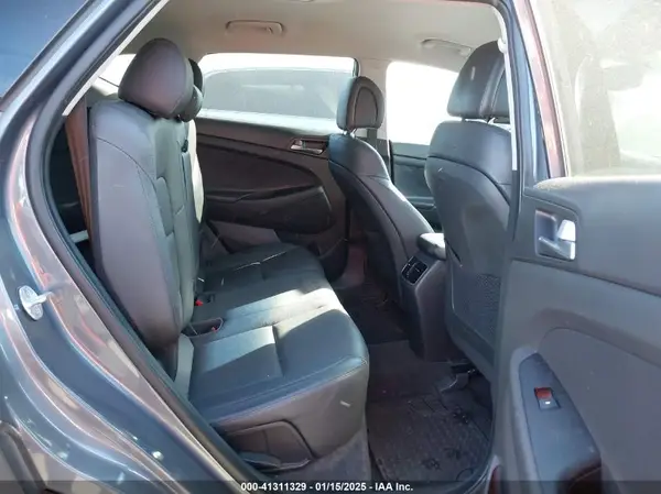 KM8J33A46HU432042 2017 HYUNDAI TUCSON - Image 8