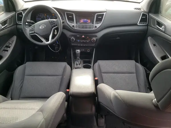 KM8J33A46HU439377 2017 HYUNDAI TUCSON - Image 8