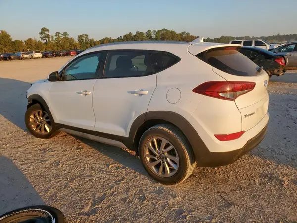 KM8J33A46HU440061 2017 HYUNDAI TUCSON - Image 2