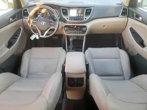 KM8J33A46HU440061 2017 HYUNDAI TUCSON - Image 8