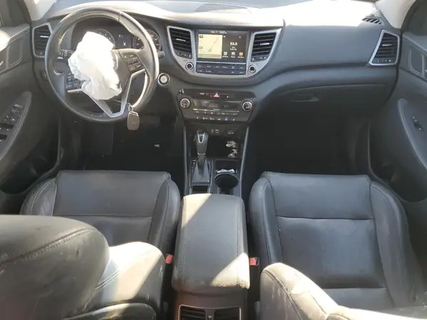 KM8J33A46HU440187 2017 HYUNDAI TUCSON - Image 8