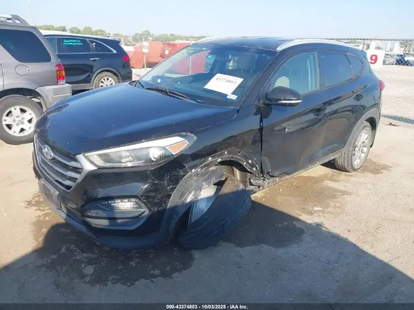 KM8J33A46HU447768 2017 HYUNDAI TUCSON - Image 2