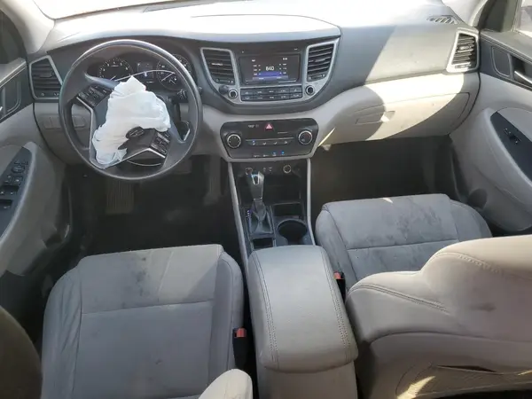 KM8J33A46HU449374 2017 HYUNDAI TUCSON - Image 8