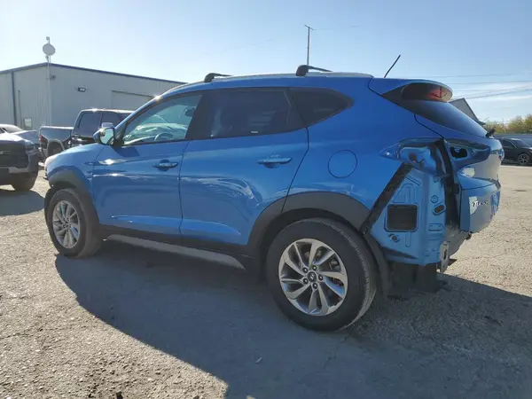 KM8J33A46HU462285 2017 HYUNDAI TUCSON - Image 2
