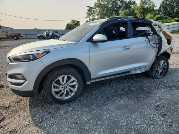 KM8J33A46HU471049 2017 HYUNDAI TUCSON - Image 1