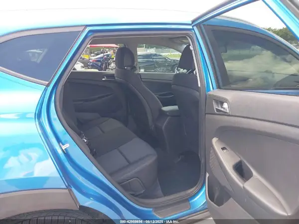 KM8J33A46HU476087 2017 HYUNDAI TUCSON - Image 8