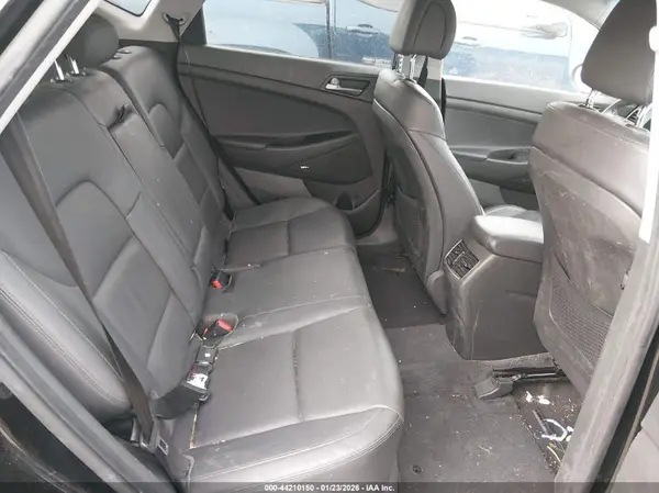 KM8J33A46HU476591 2017 HYUNDAI TUCSON - Image 8