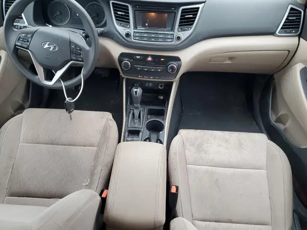 KM8J33A46HU478549 2017 HYUNDAI TUCSON - Image 8