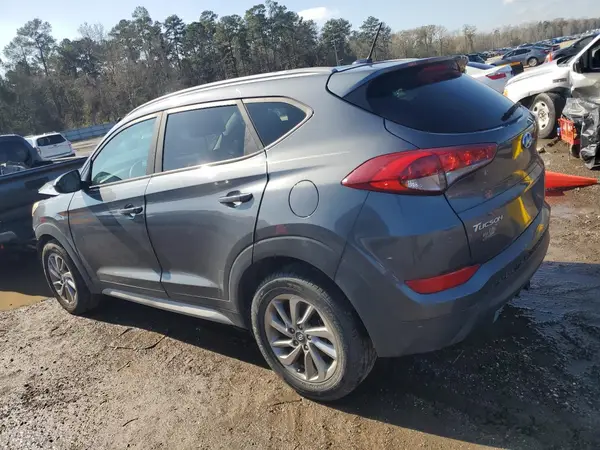KM8J33A46HU481144 2017 HYUNDAI TUCSON - Image 2