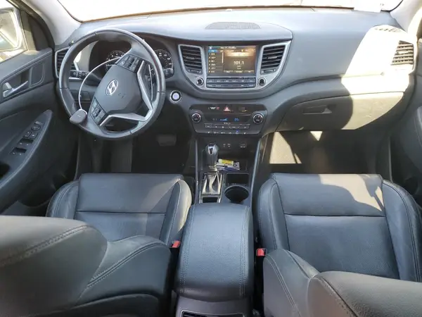 KM8J33A46HU491611 2017 HYUNDAI TUCSON - Image 8
