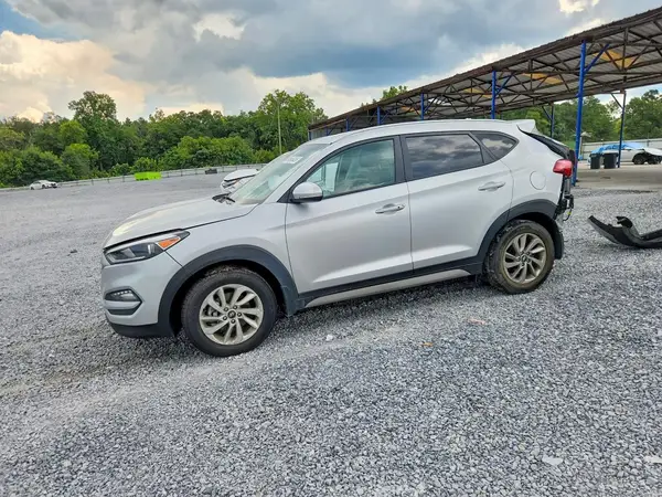 KM8J33A46HU513803 2017 HYUNDAI TUCSON - Image 1